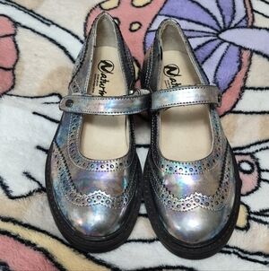 Naturino Girls Iridescent Silver Mary Jane Shoes